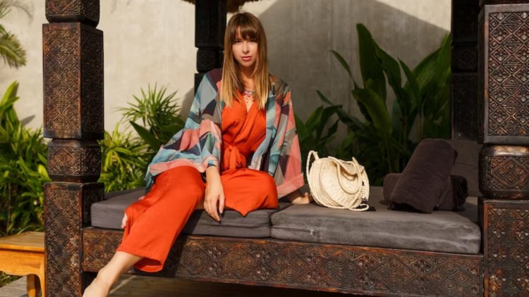 What Is Feminine Style Clothing?
